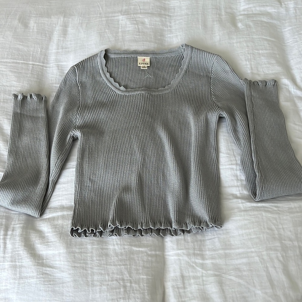 Long sleeve sweater top